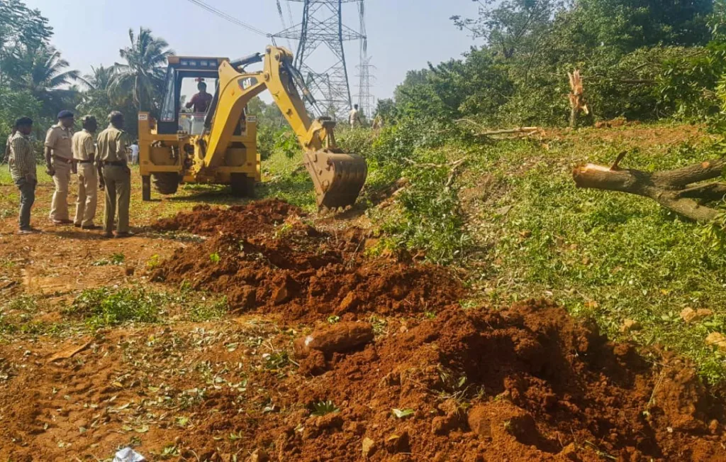 LAND GRAB CASE TO CATCH FIRE AGAIN dh